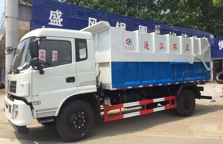 程力东风145对接式垃圾车畅销湖南长沙市