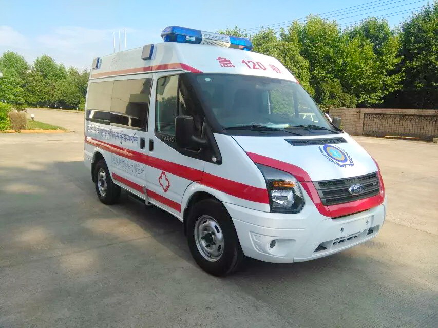 福特新世代V348短轴监护型救护车