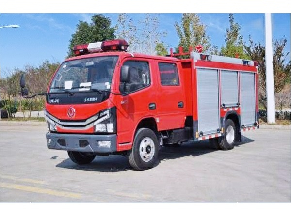 国六东风2.5吨内藏式水罐消防车