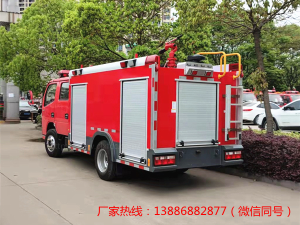国六5吨东风多利卡泡沫消防车